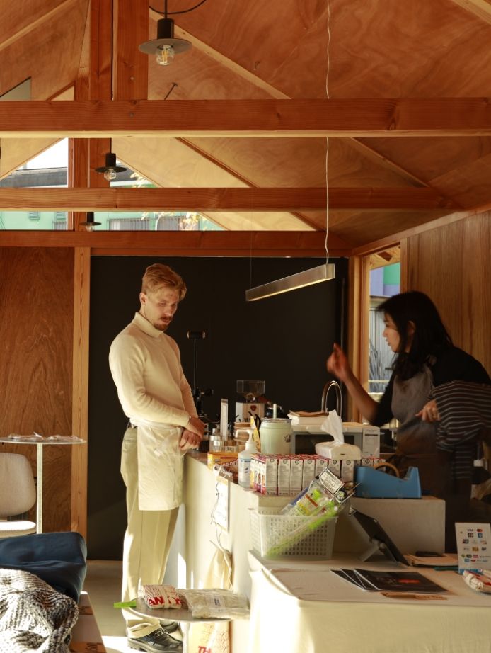 好きなものを持ち寄り仲間と過ごしたり、、、